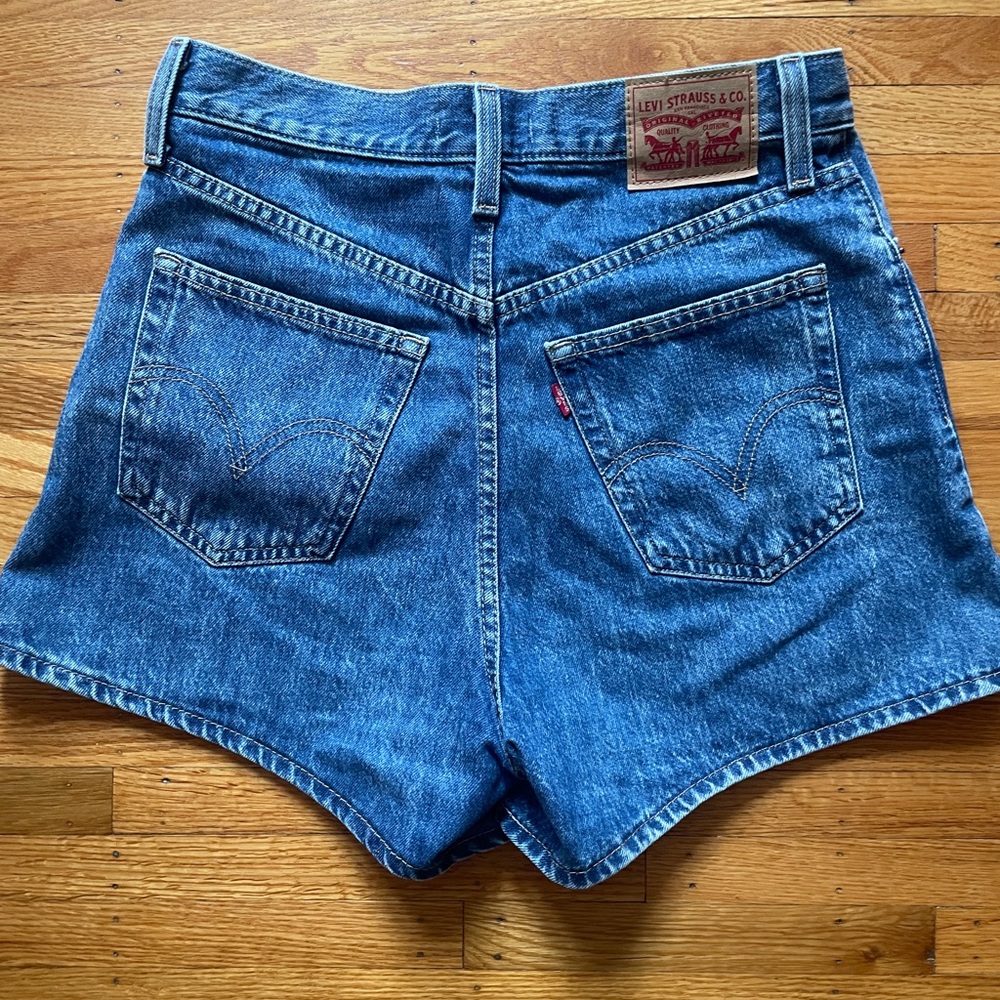 Levi’s High Waisted Mom Shorts